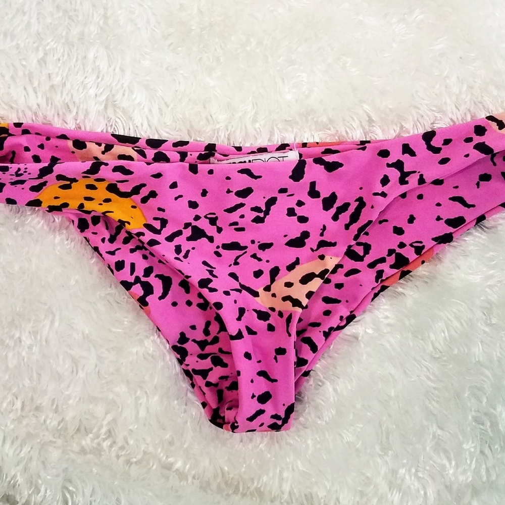 Pink cheetah bikini bottom M Gently worn